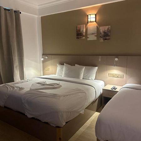The G Ten Holiday Inn ฮุลฮูมาเล ภายนอก รูปภาพ
