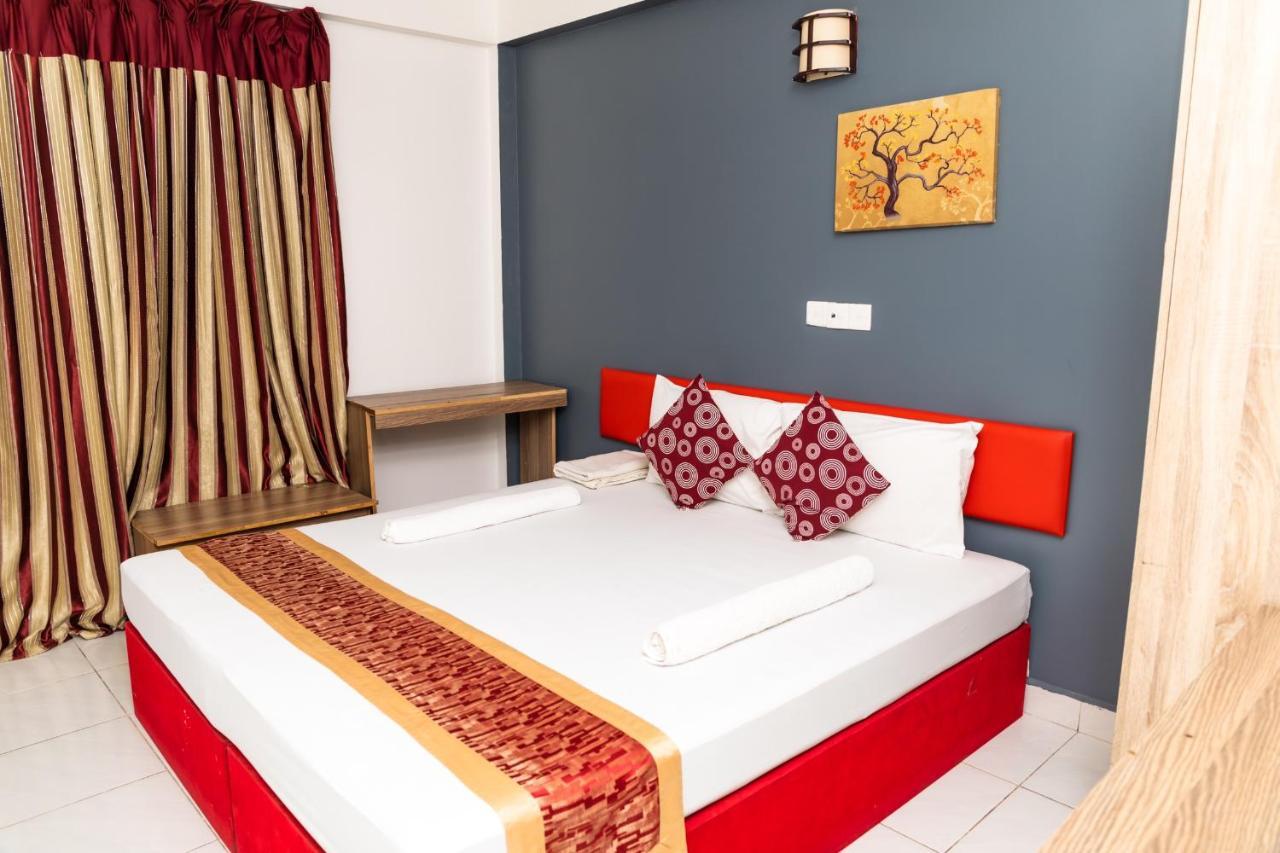The G Ten Holiday Inn ฮุลฮูมาเล ภายนอก รูปภาพ